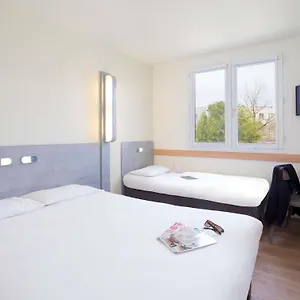 Ibis Budget Paluds Agora ** Aubagne
