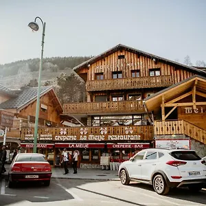 ** Hotel La Meije France